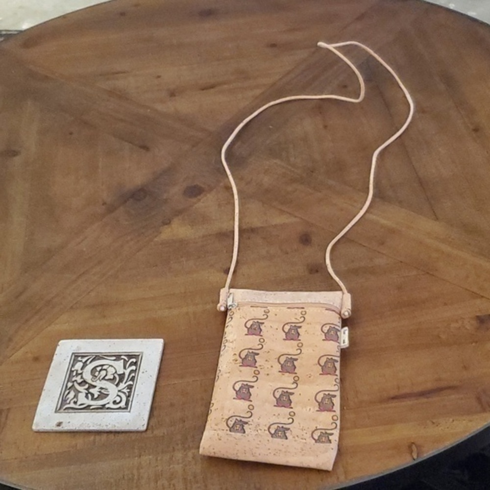 🐻   Pure Cork Purse